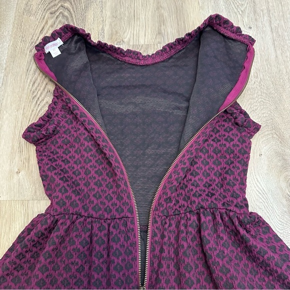 Xhiliration Purple and Black Brocade Sleeveless Mini Dress size XS - Picture 7 of 9